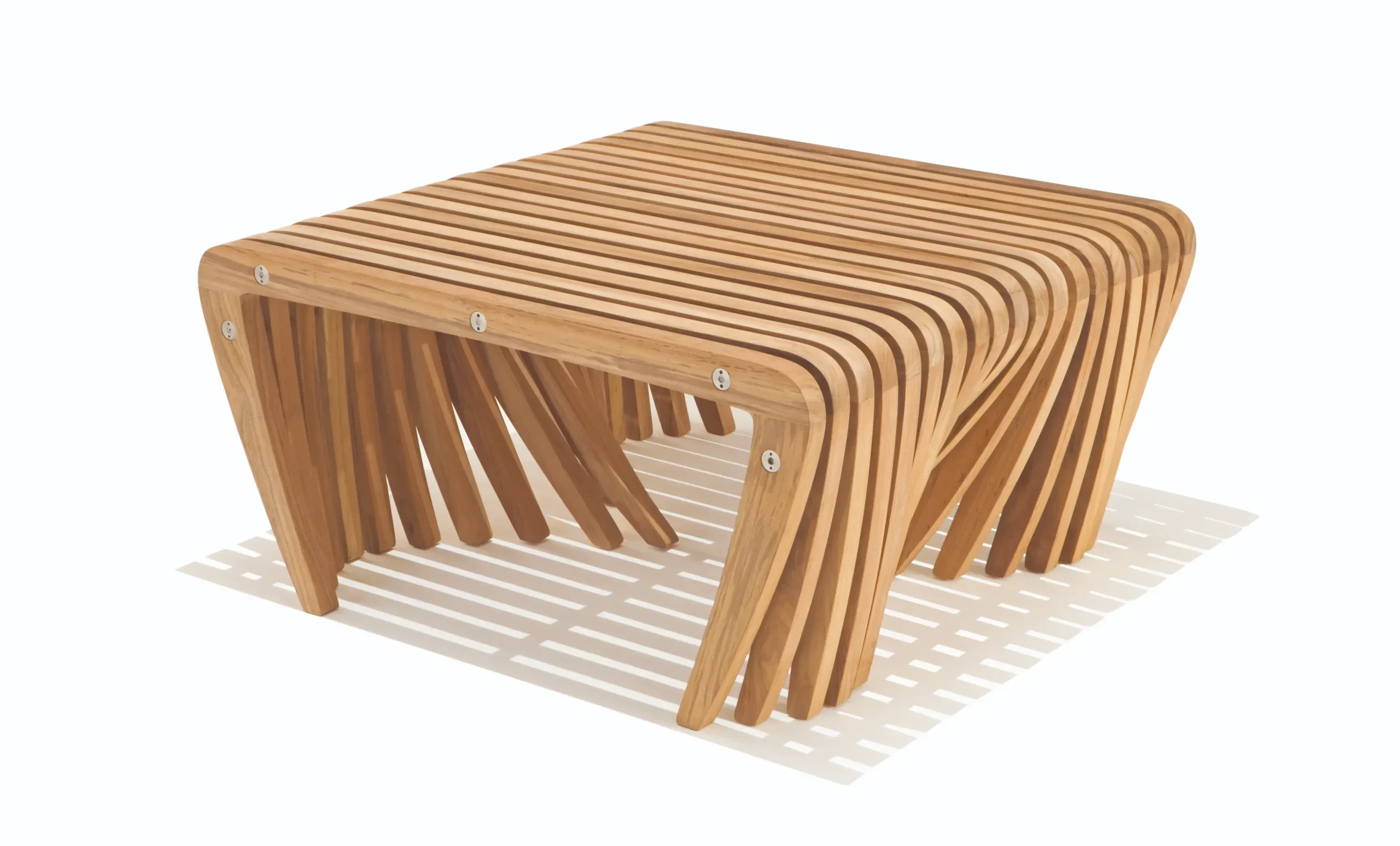 Exklusive Outdoor Möbel aus Holz